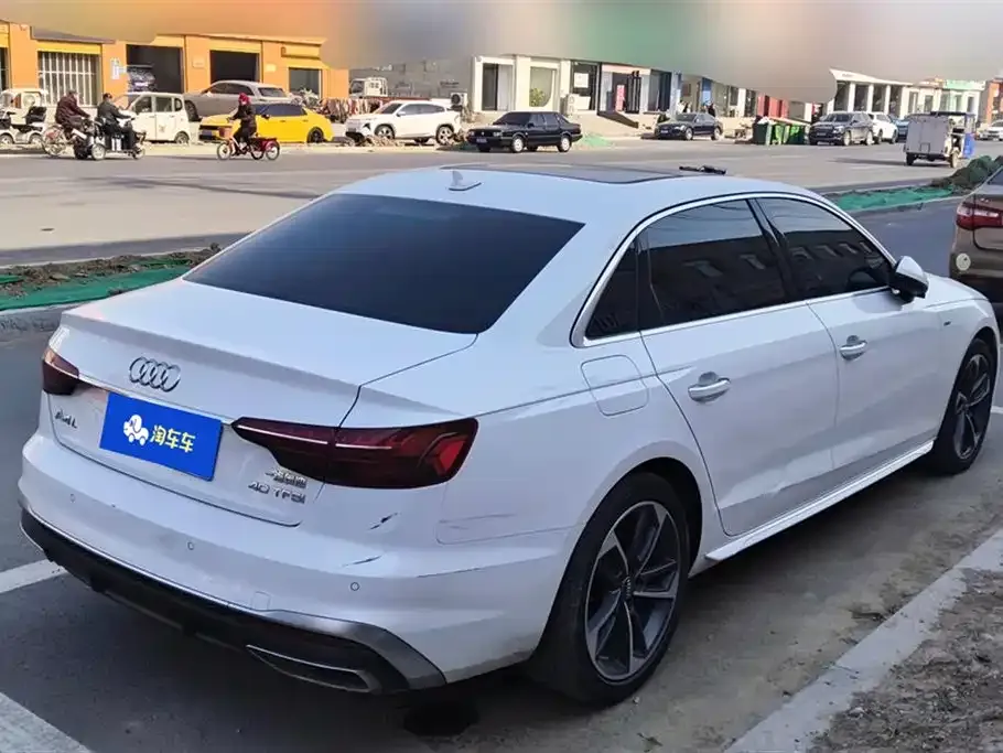Audi A4L 2021 из CN, фото 3