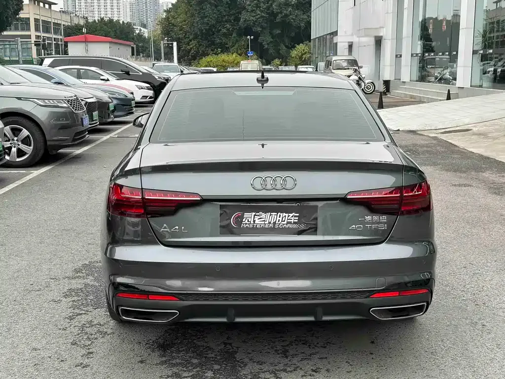 Audi A4L 2023 из CN, фото 5