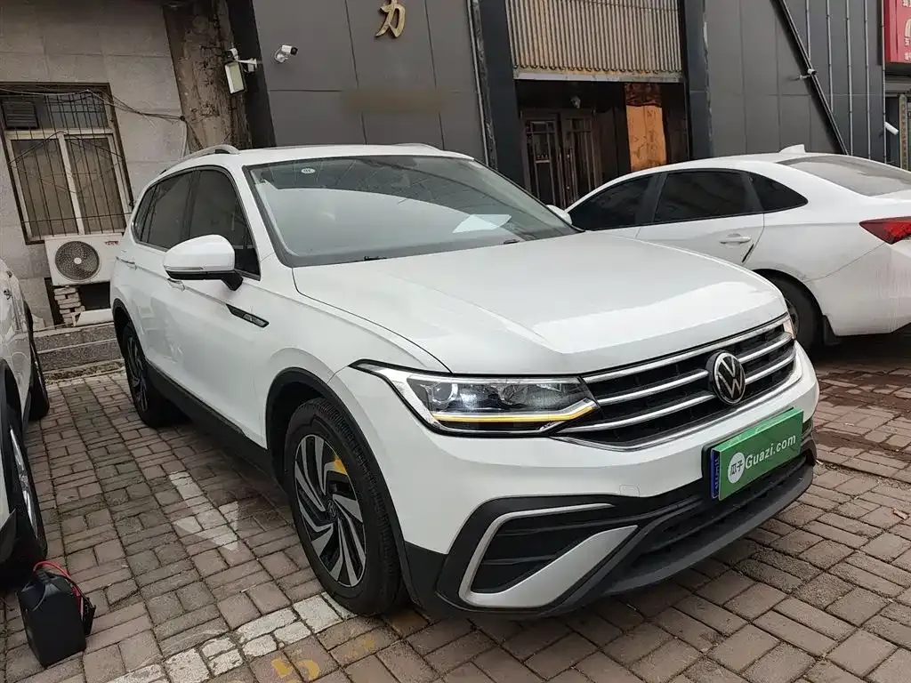 Volkswagen Tiguan L 2023 из CN, фото 4