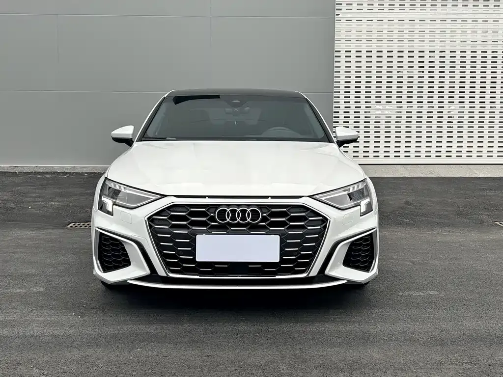 Audi A3 2021 из CN, фото 2