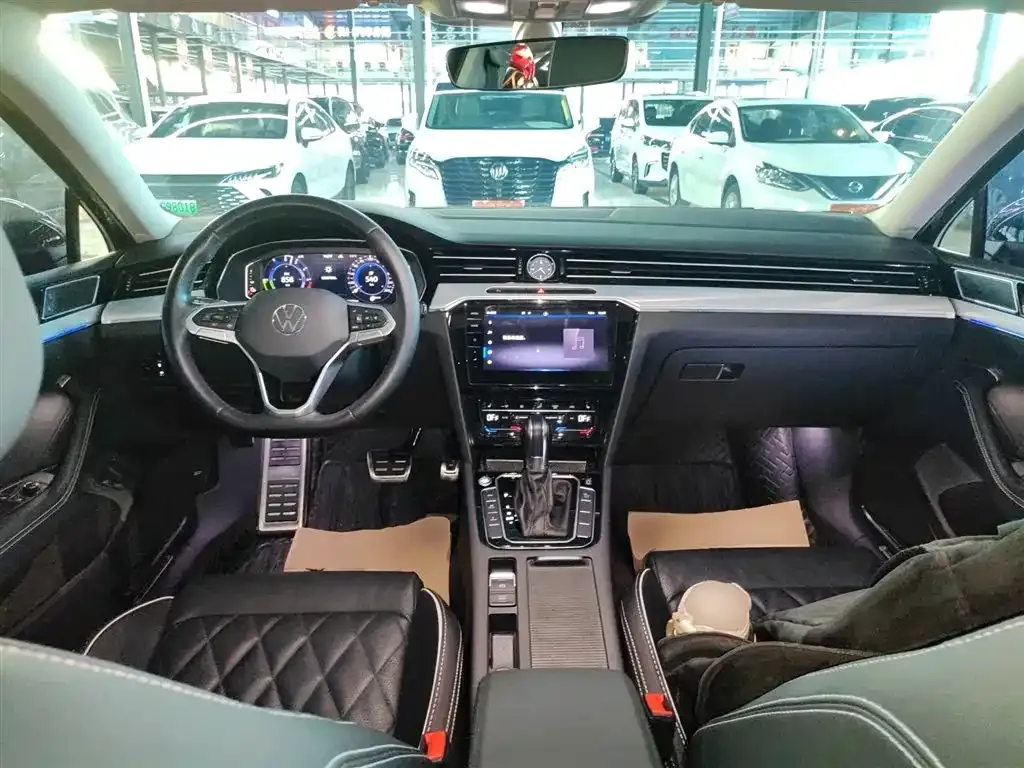 Volkswagen Magotan GTE PHEV 2023 из CN, фото 10