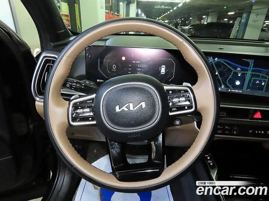 Kia Sorento — фото 10