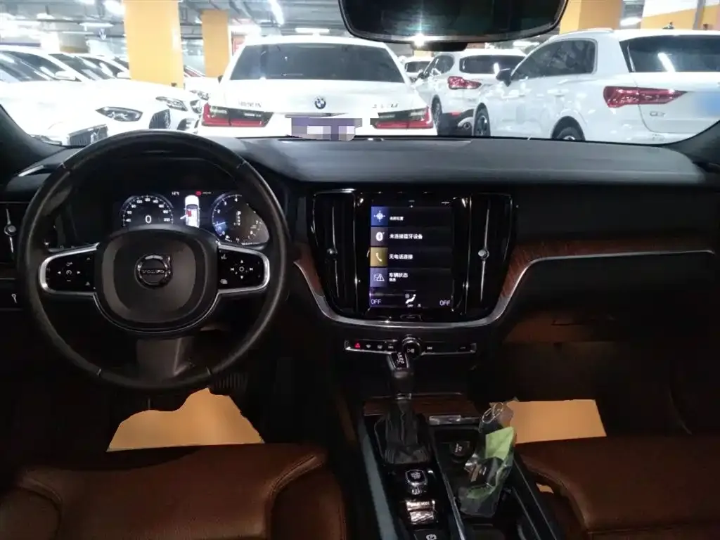 Volvo S60 2021 из CN, фото 6
