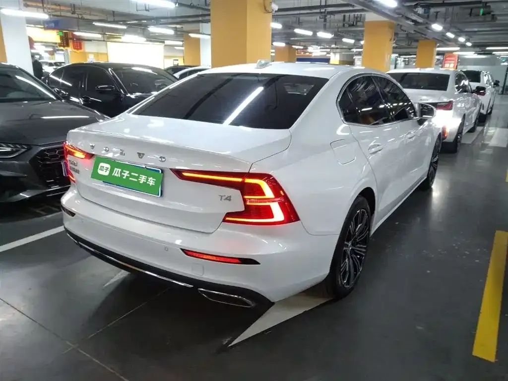 Volvo S60 2021 из CN, фото 9