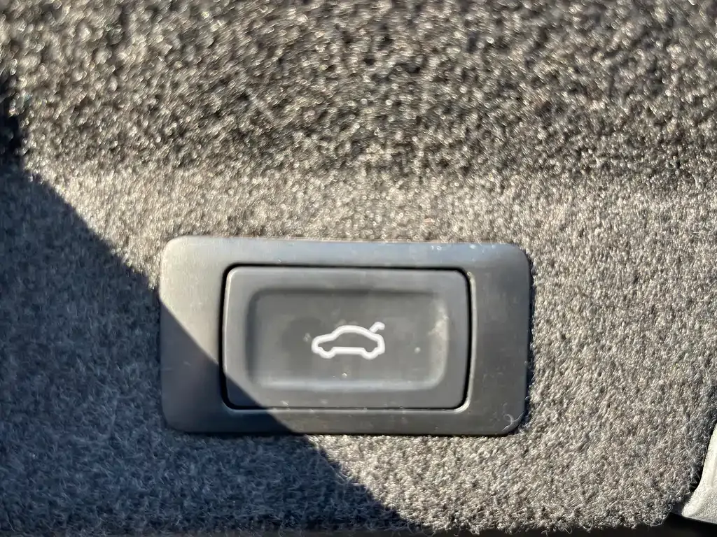 Audi A6L 2021 из CN, фото 9