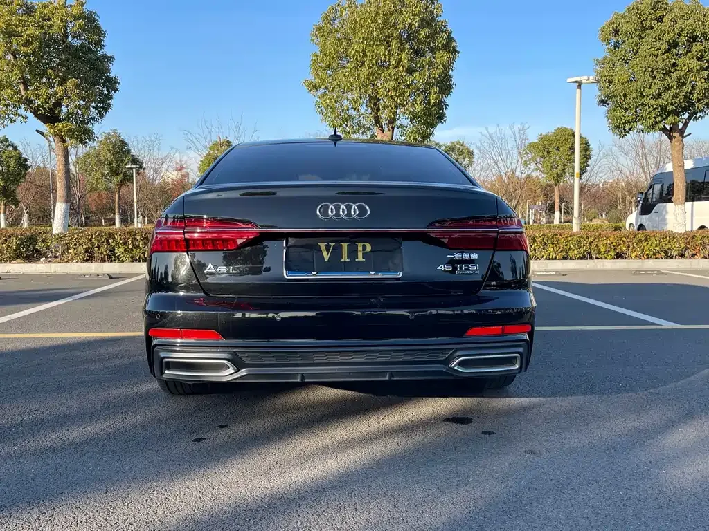 Audi A6L 2021 из CN, фото 8