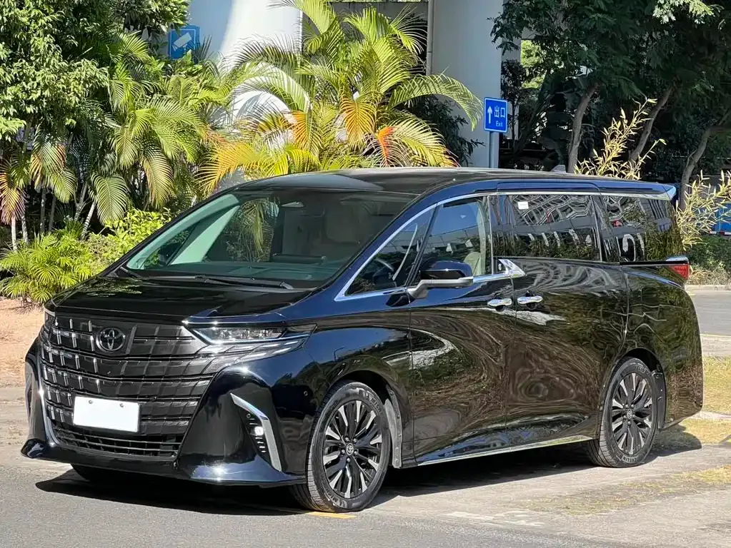 Toyota Alphard 2024 из CN, фото 1