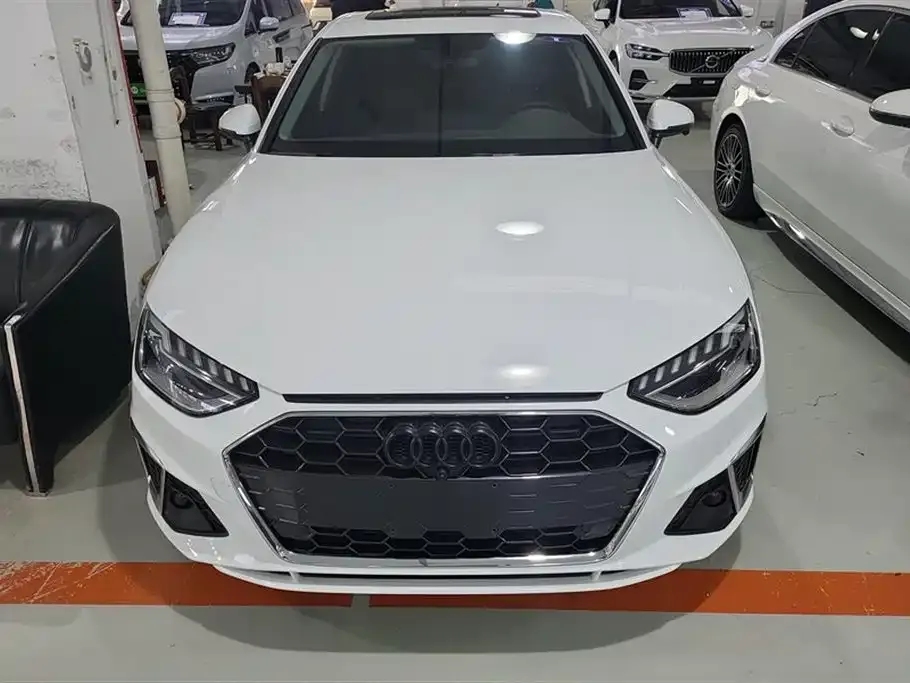 Audi A4L 2021 из CN, фото 3