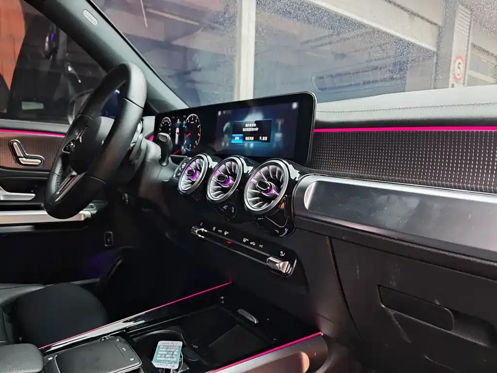 Mercedes-Benz GLB 2023 из CN, фото 3