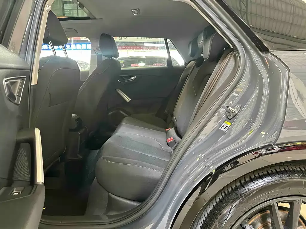 Audi Q2L 2021 из CN, фото 7