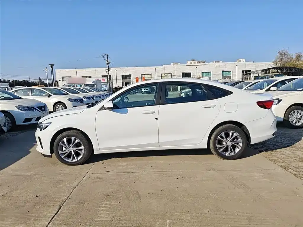 Buick Verano 2025 из CN, фото 5
