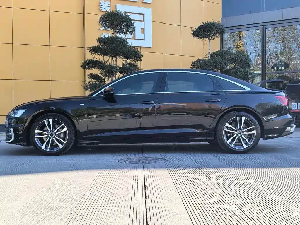 Audi A6L 2022 из CN, фото 7