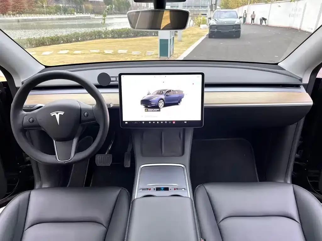 Tesla Model Y 2023 из CN, фото 6