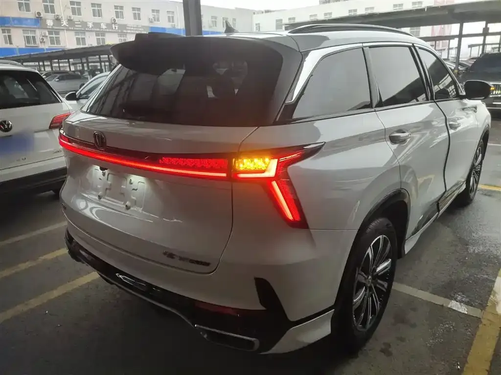 Changan CS75PLUS — фото 10