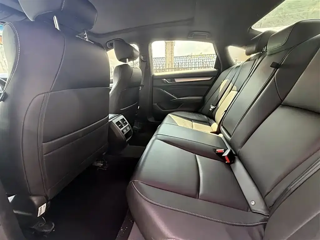 Honda Inspire — фото 10