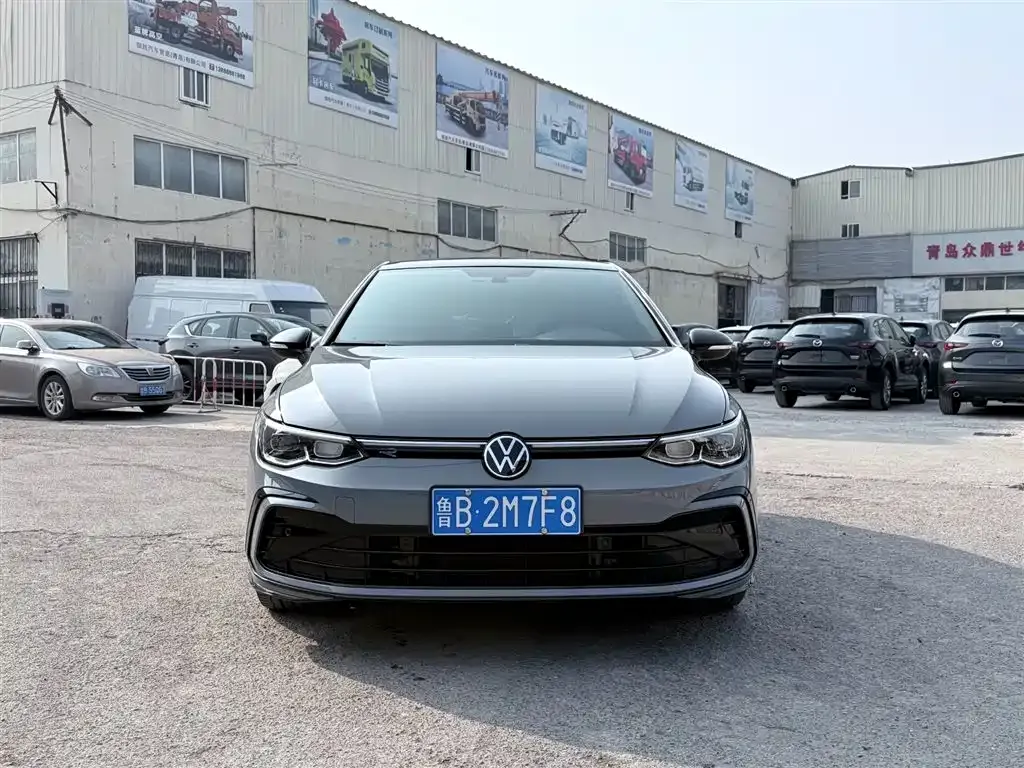 Volkswagen Golf 2023 из CN, фото 9