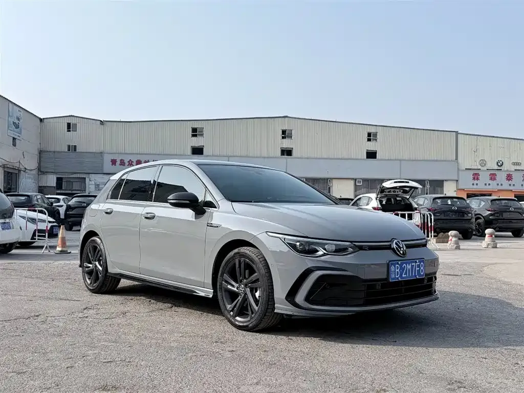 Volkswagen Golf 2023 из CN, фото 7