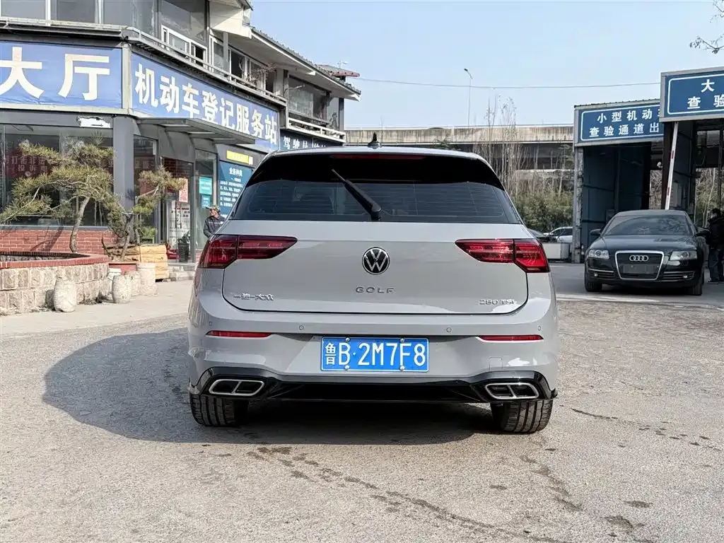 Volkswagen Golf 2023 из CN, фото 4