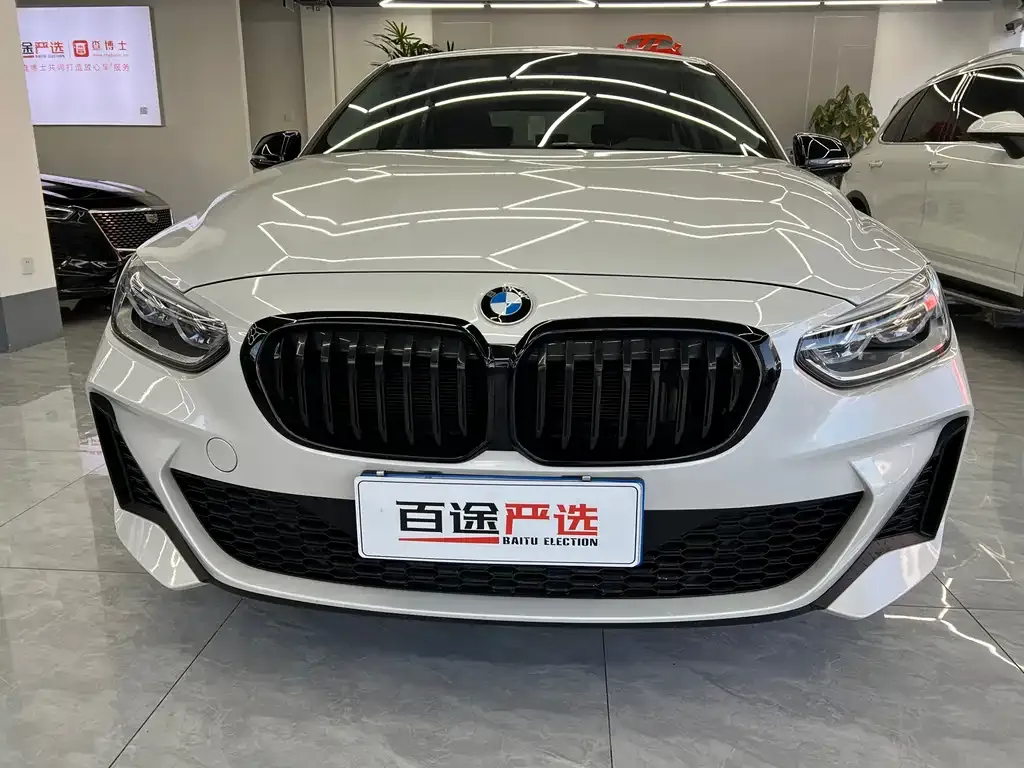 BMW 1 Series 2021 из CN, фото 4