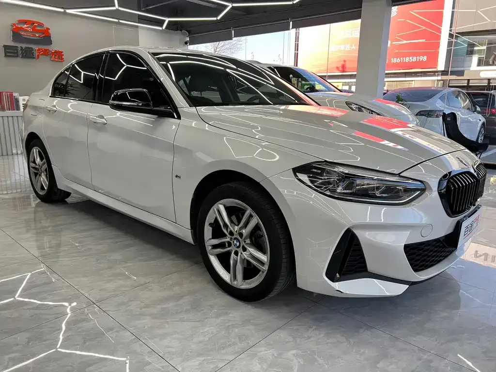 BMW 1 Series 2021 из CN, фото 2