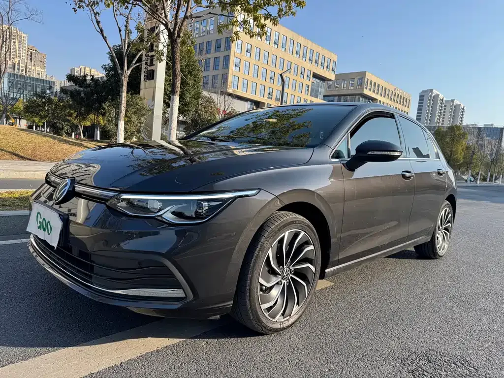 Volkswagen Golf 2023 из CN, фото 8