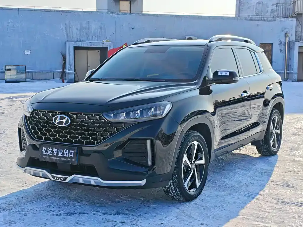 Hyundai ix35 — фото 1