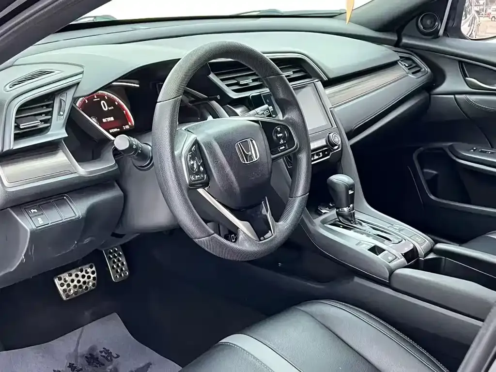 Honda Civic — фото 7