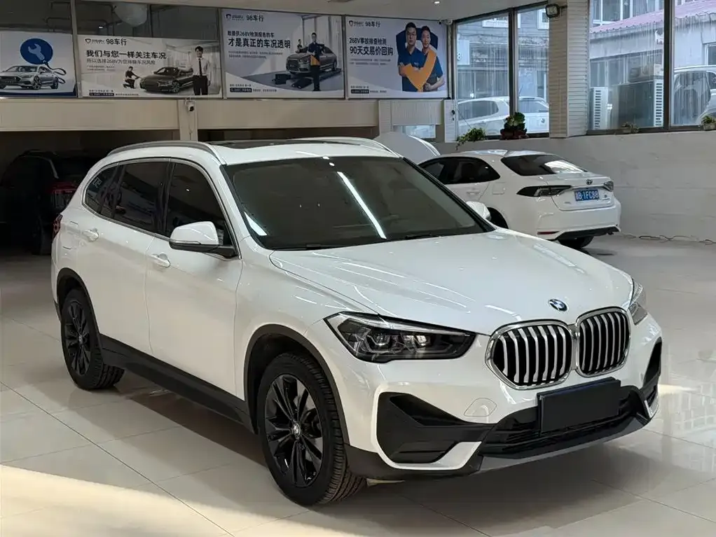 BMW X1 — фото 3