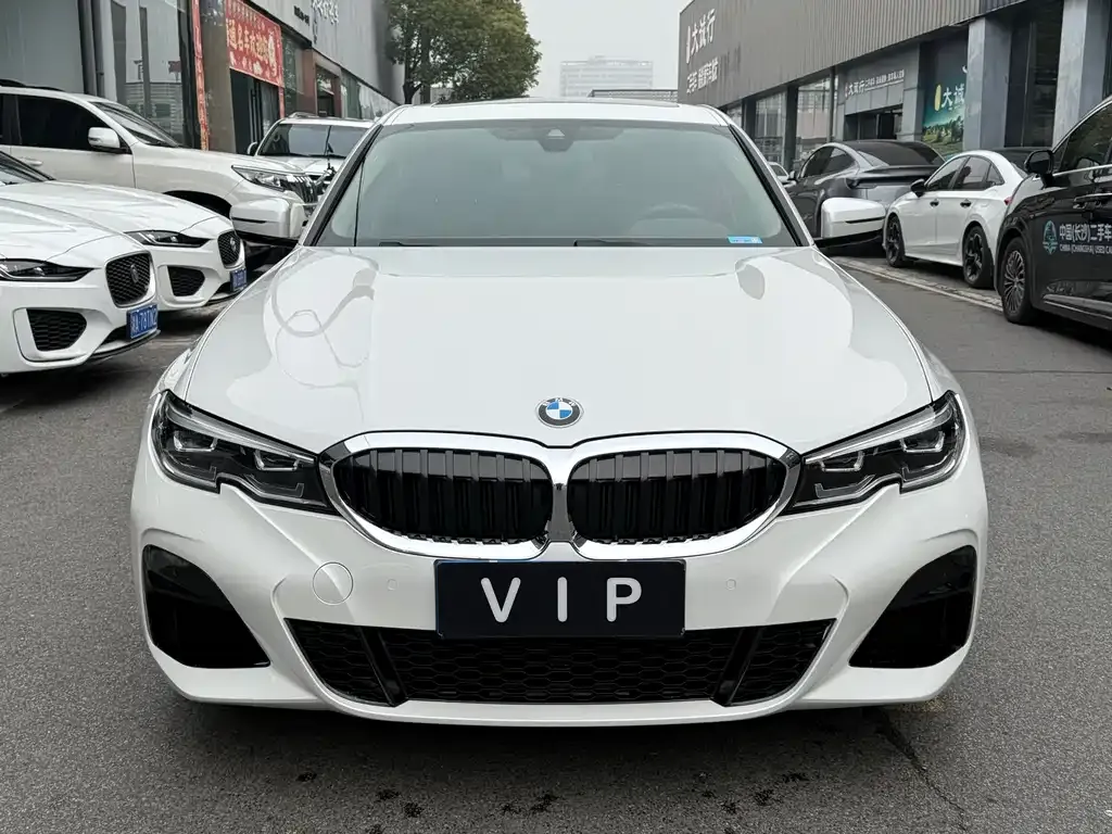 BMW 3 Series 2022 из CN, фото 2
