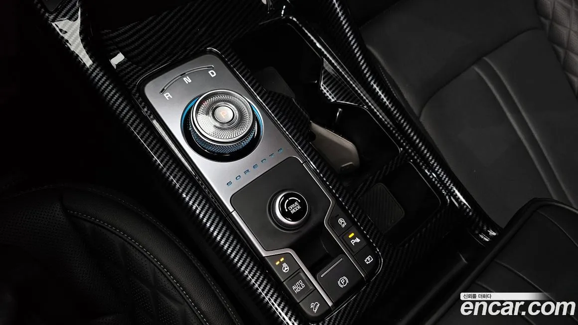 Kia Sorento — фото 9