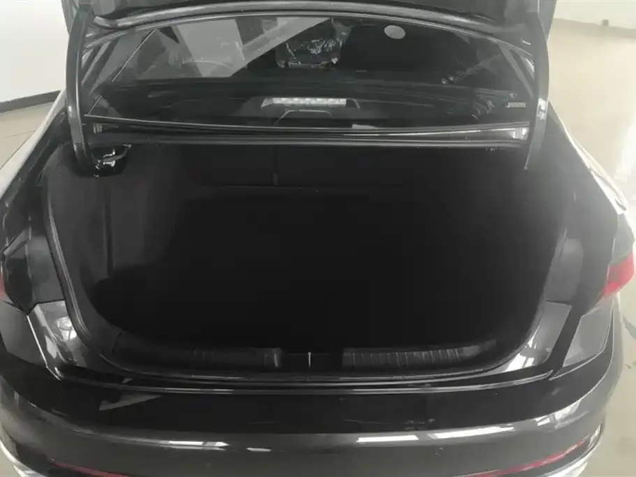 Volkswagen Sagitar 2023 из CN, фото 2