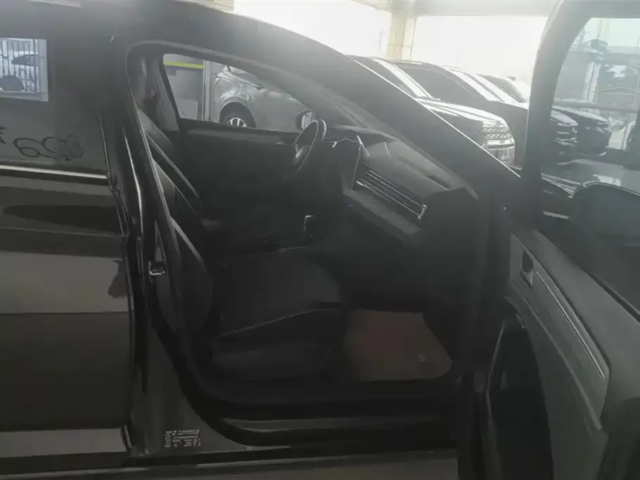 Volkswagen Sagitar 2023 из CN, фото 5