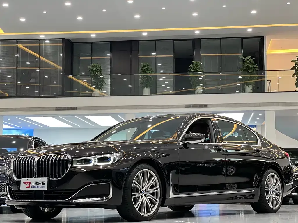 BMW 7 Series 2021 из CN, фото 1