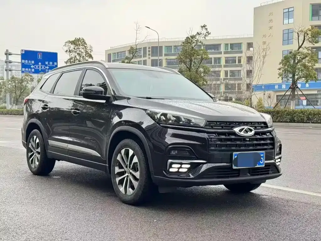 Chery Tiggo 8 — фото 8