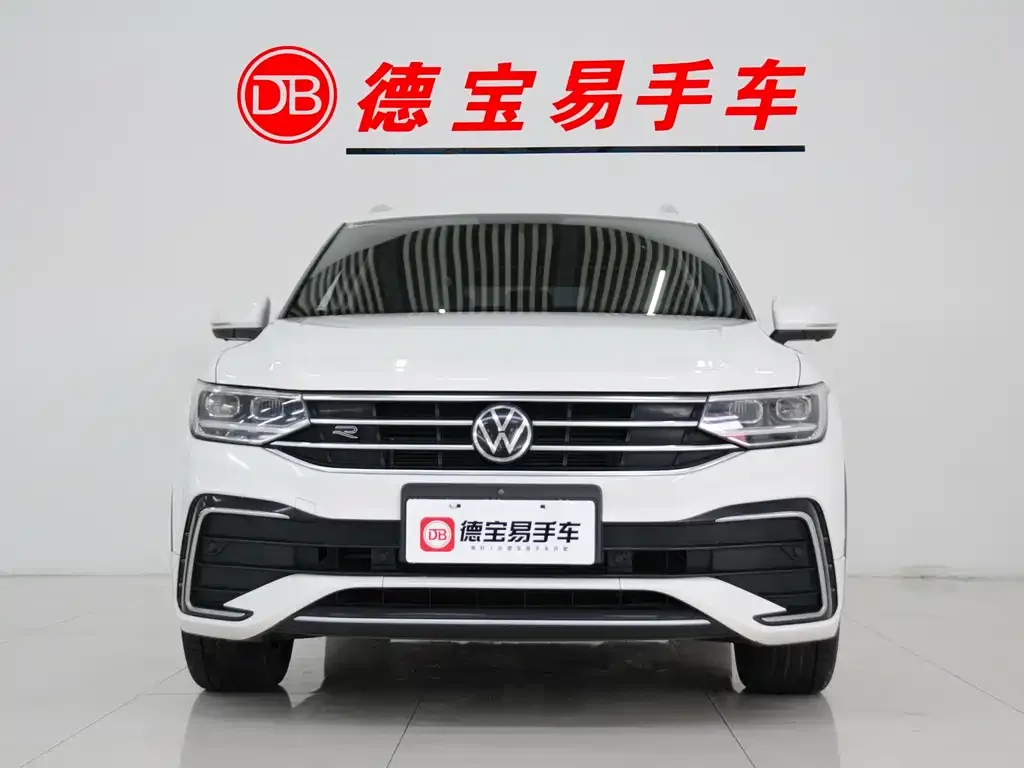 Volkswagen Tiguan L — фото 2