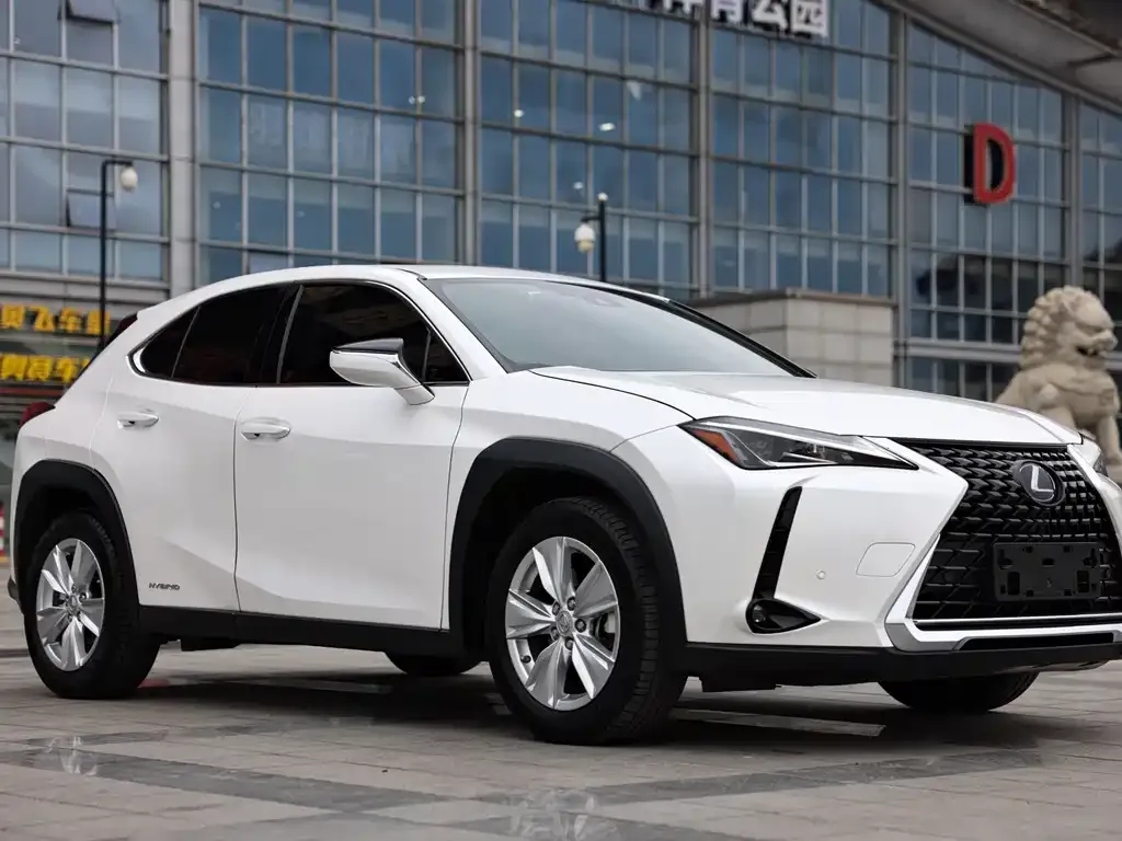 Lexus UX — фото 3