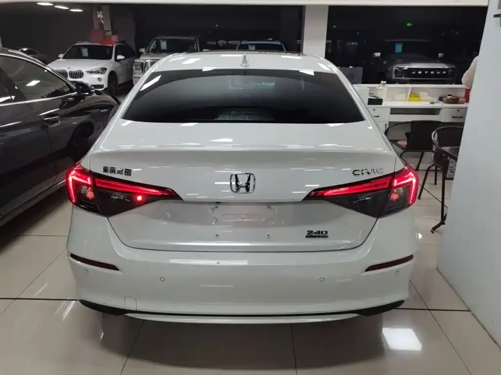 Honda Civic — фото 6