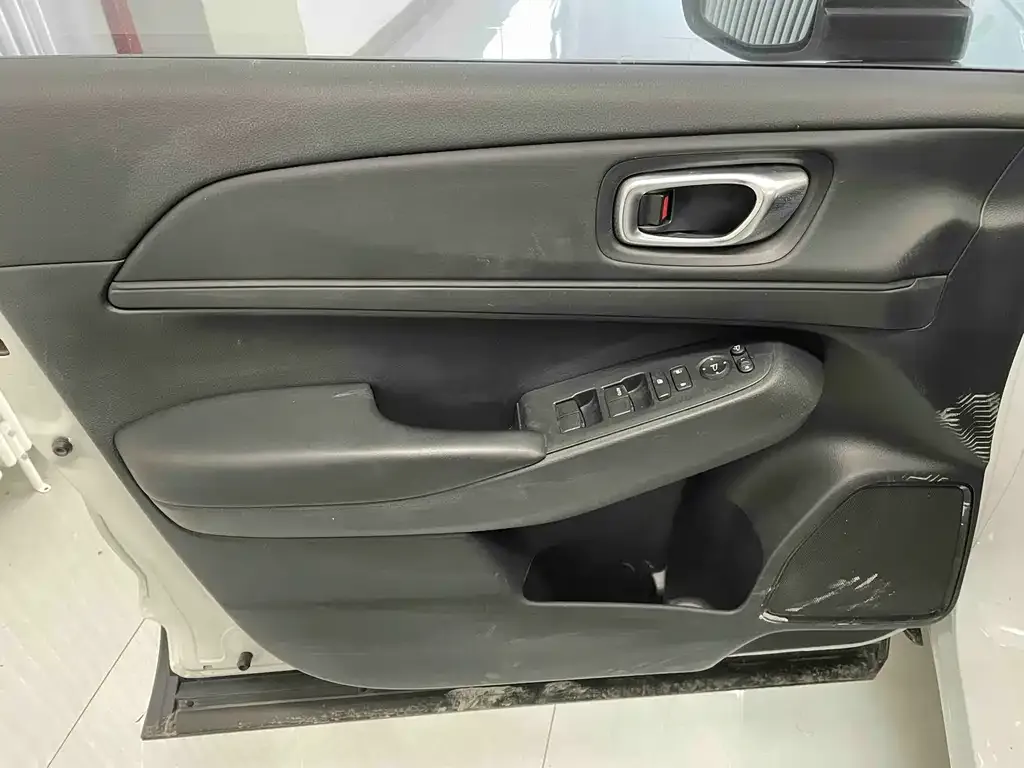 Honda Vezel 2023 из CN, фото 9