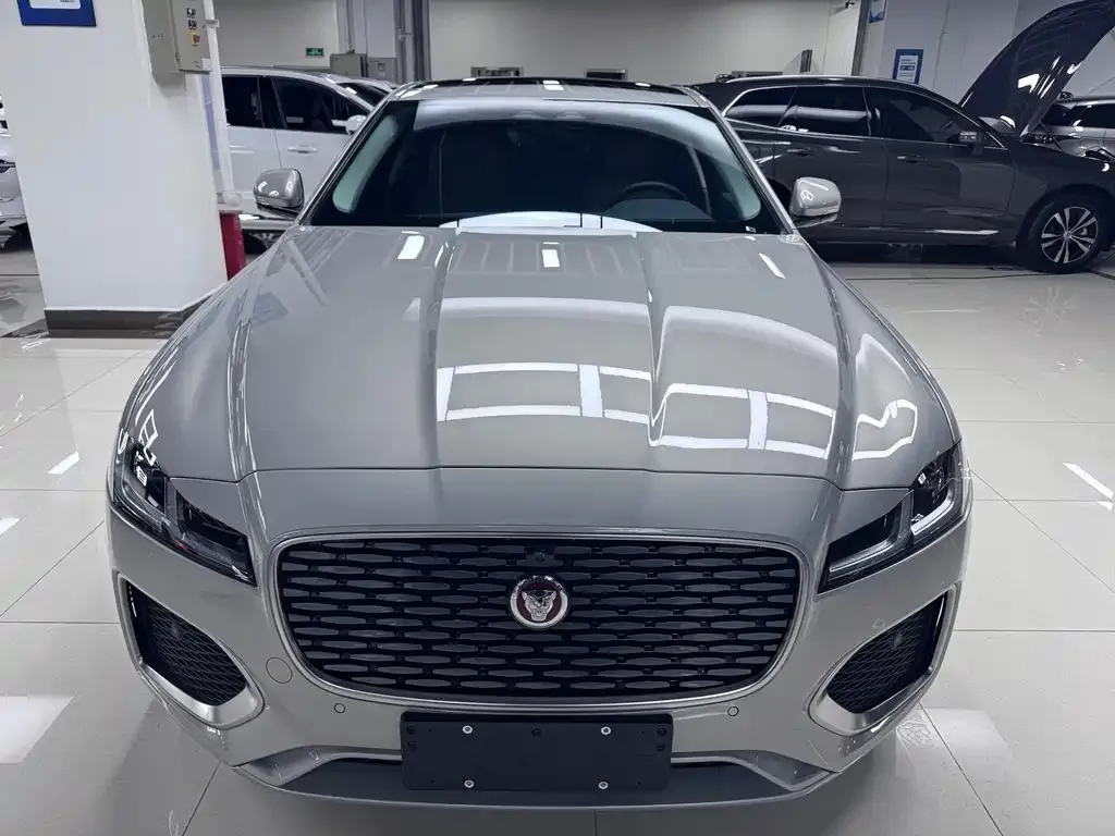 Jaguar XFL 2025 из CN, фото 5