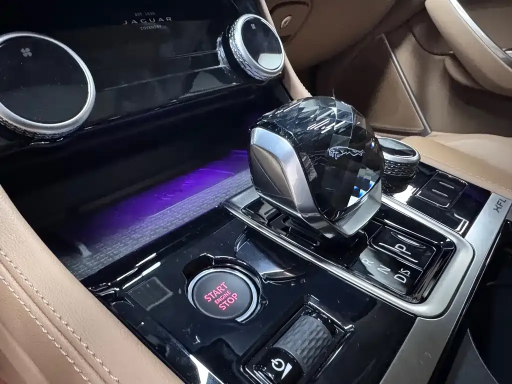 Jaguar XFL 2025 из CN, фото 7