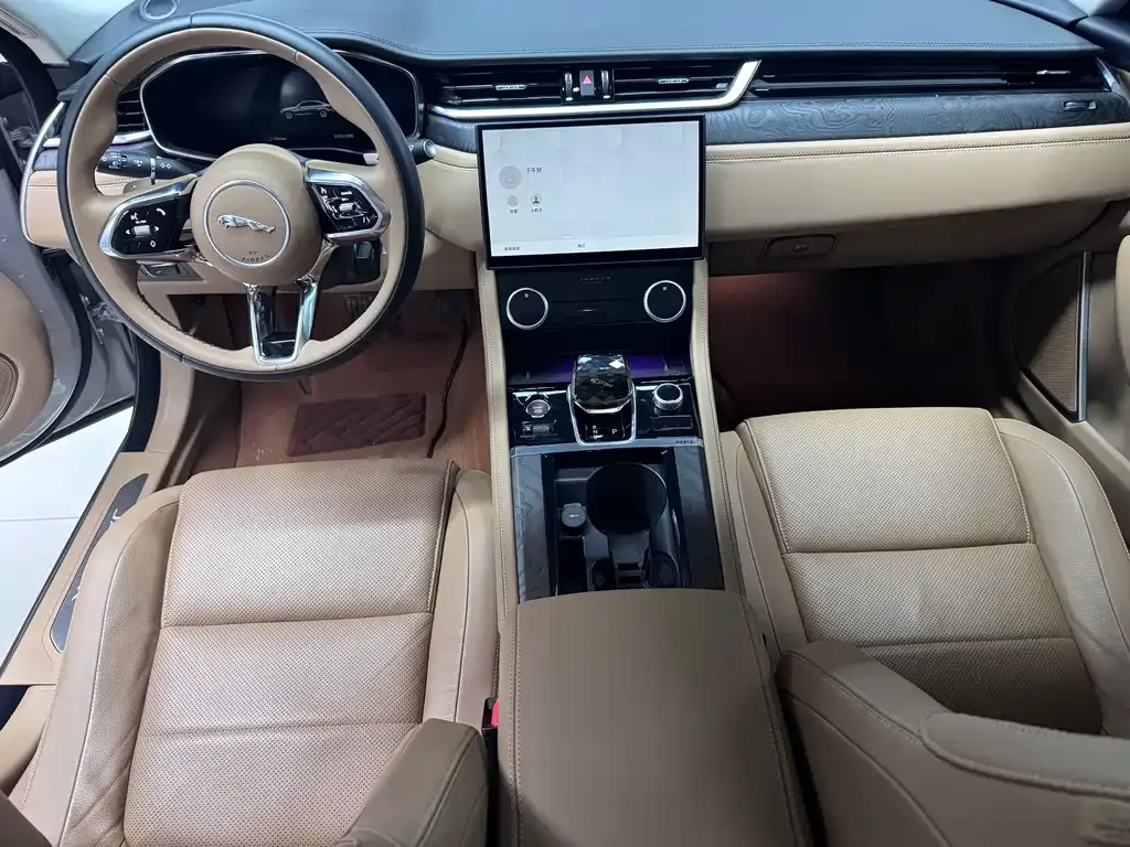 Jaguar XFL 2025 из CN, фото 10