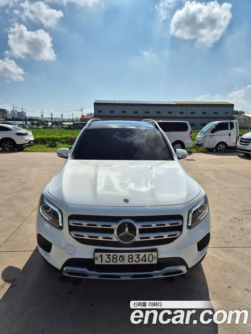 Mercedes-Benz GLB-Class — фото 1