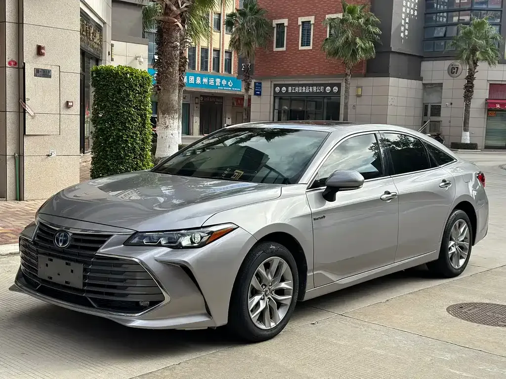Toyota Avalon 2021 из CN, фото 1