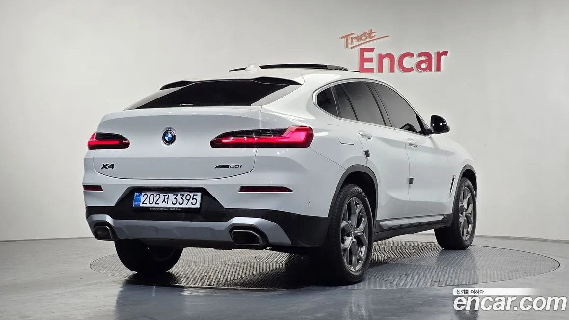 BMW X4 — фото 10