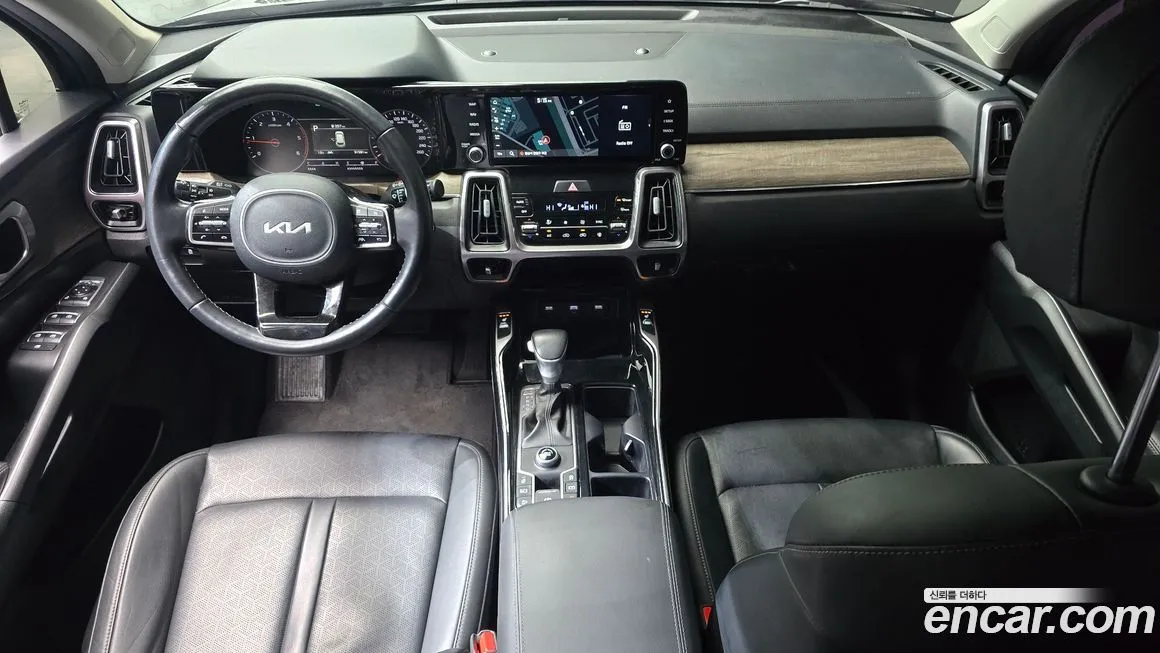 Kia Sorento — фото 6