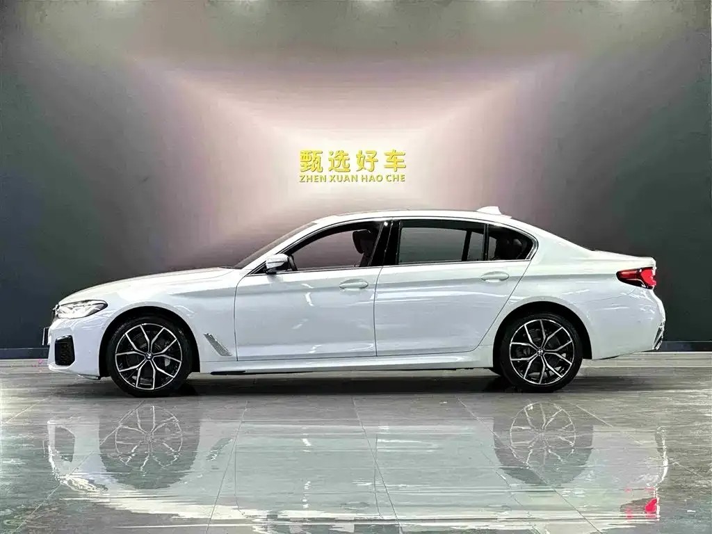 BMW 5 Series — фото 2