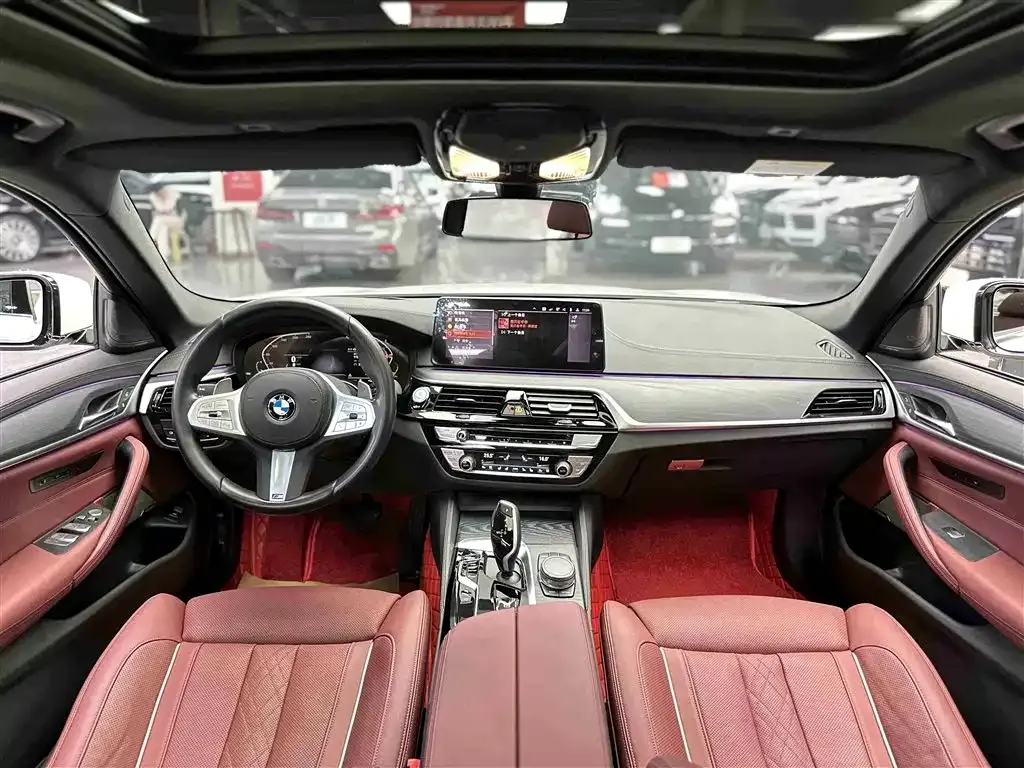 BMW 5 Series — фото 10