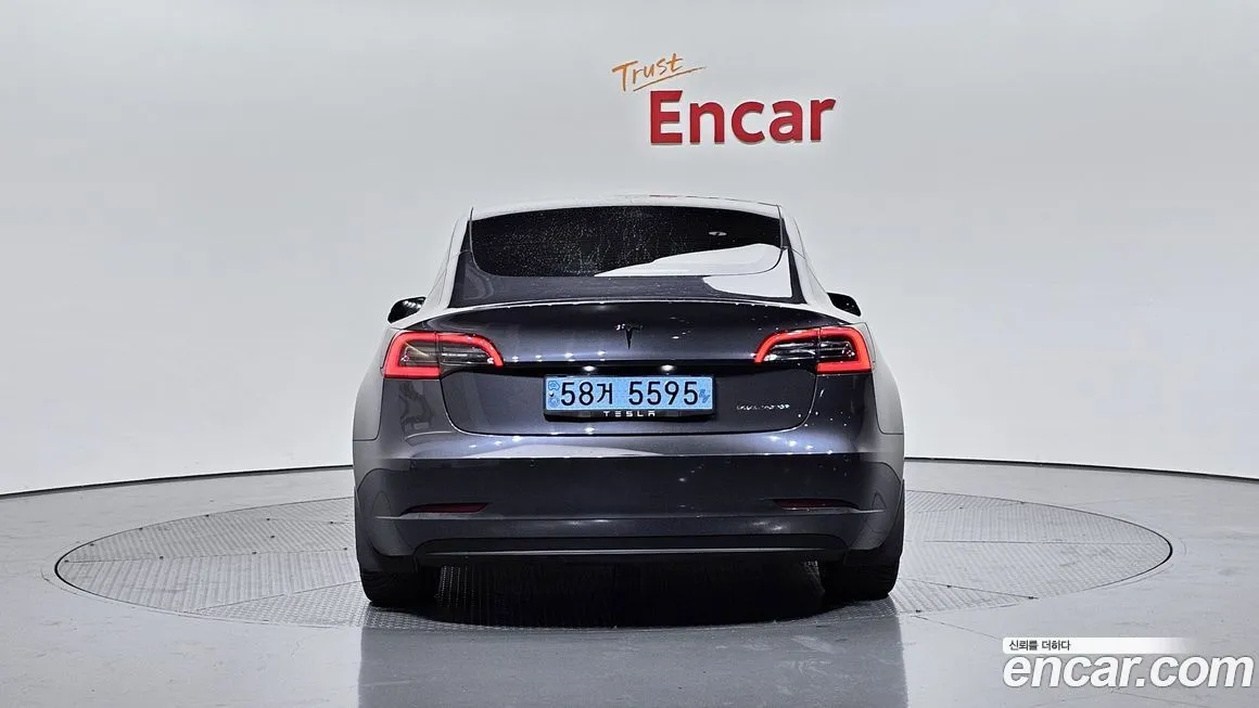 Tesla Model 3 2021 из KR, фото 3
