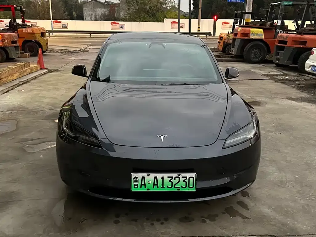 Tesla Model 3 2025 из CN, фото 2