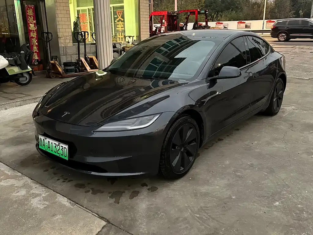 Tesla Model 3 2025 из CN, фото 3